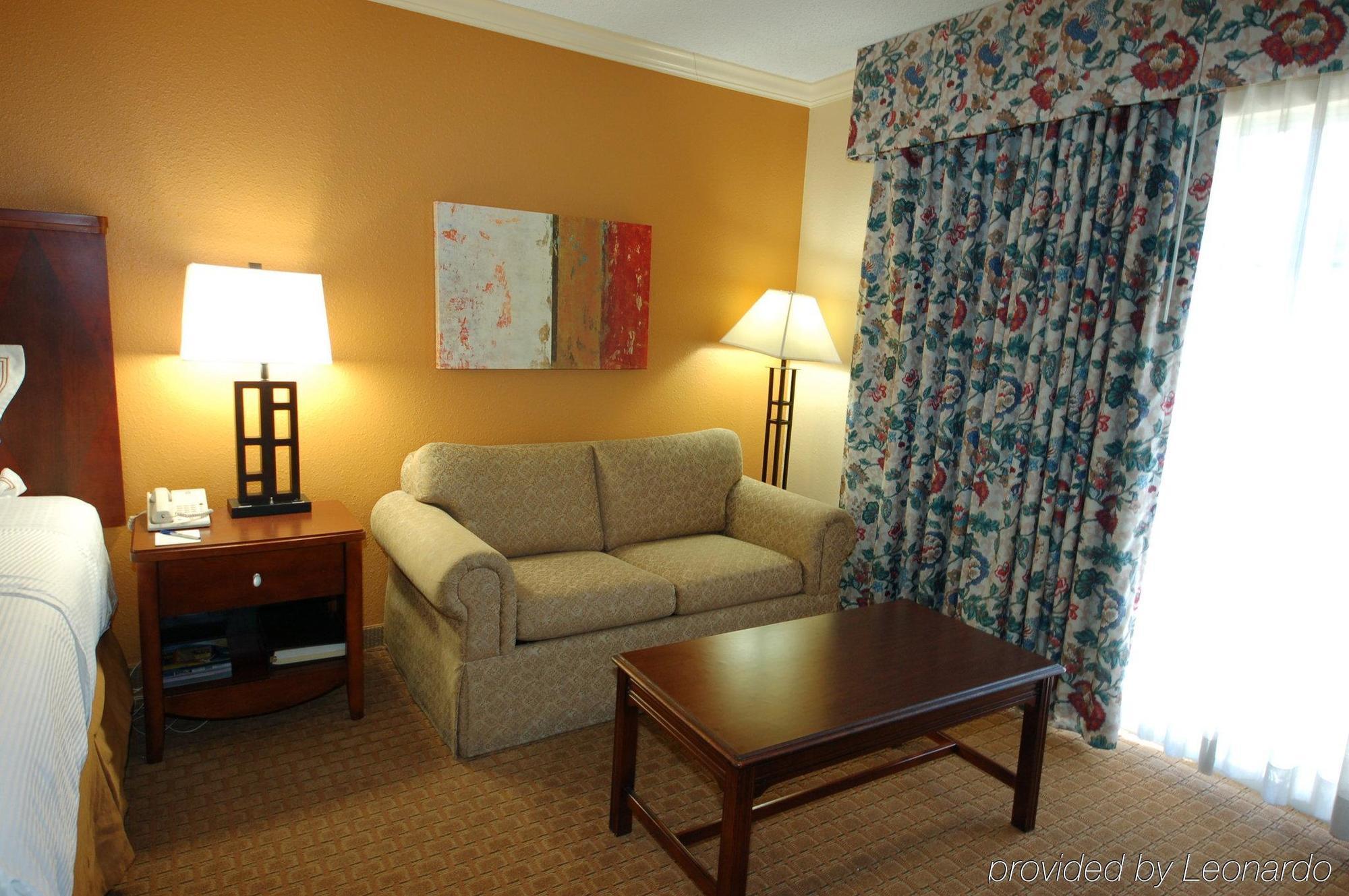 Richmond Inn & Suites Baton Rouge Room photo