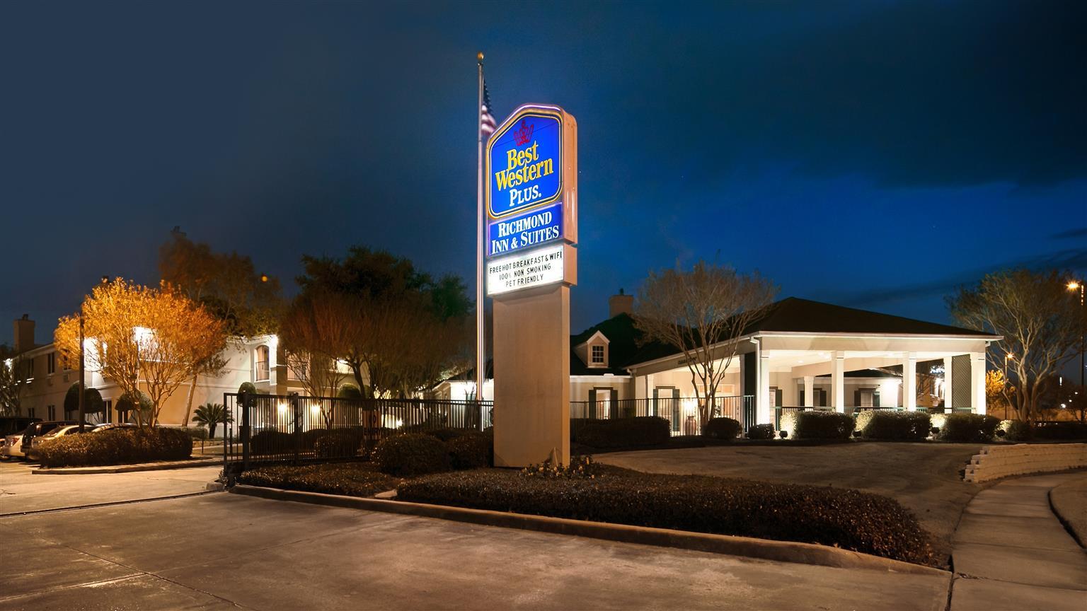 Richmond Inn & Suites Baton Rouge Exterior photo